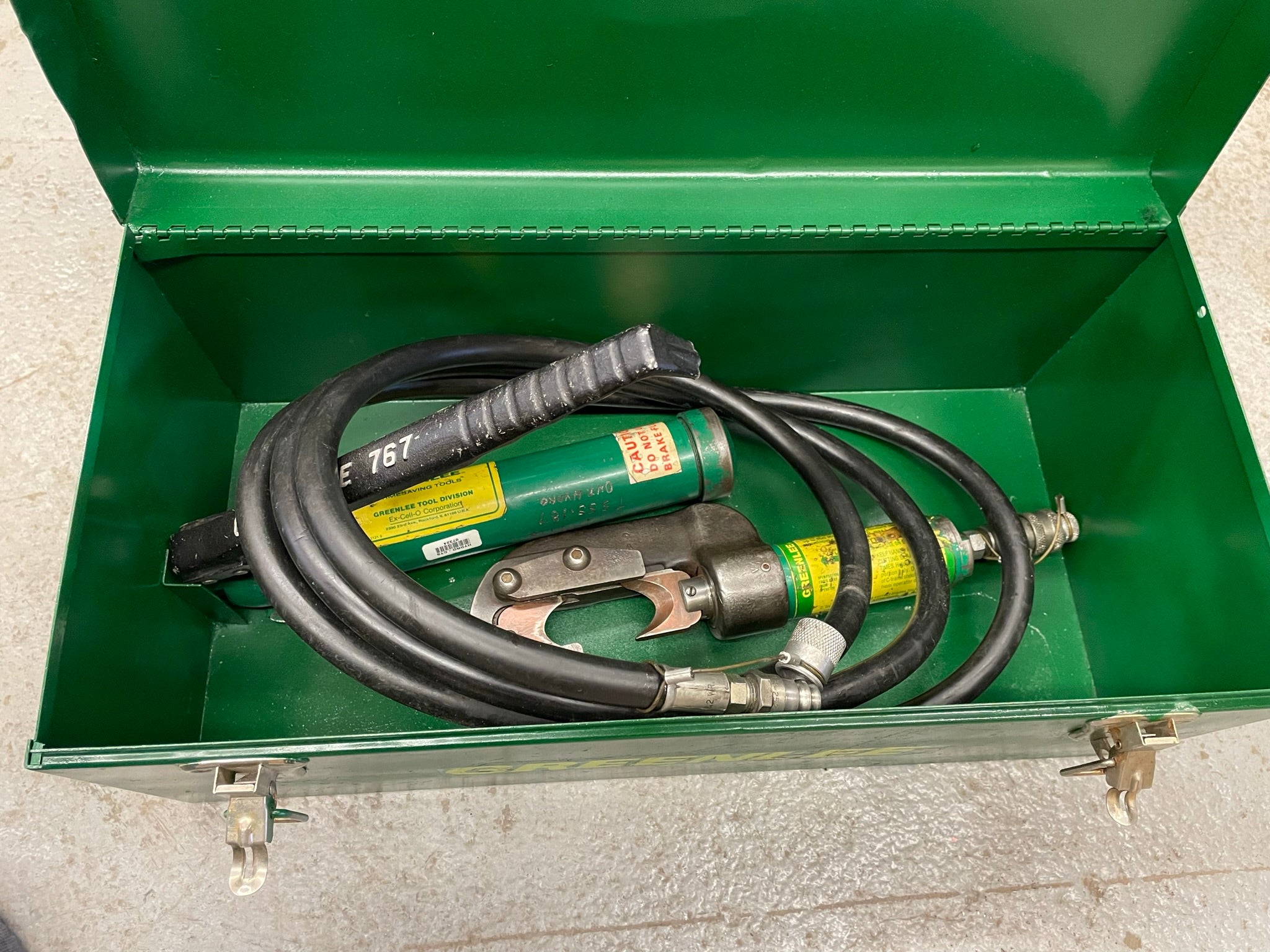Greenlee 707 Cable Cutter with 767 Hydraulic Pump in Case