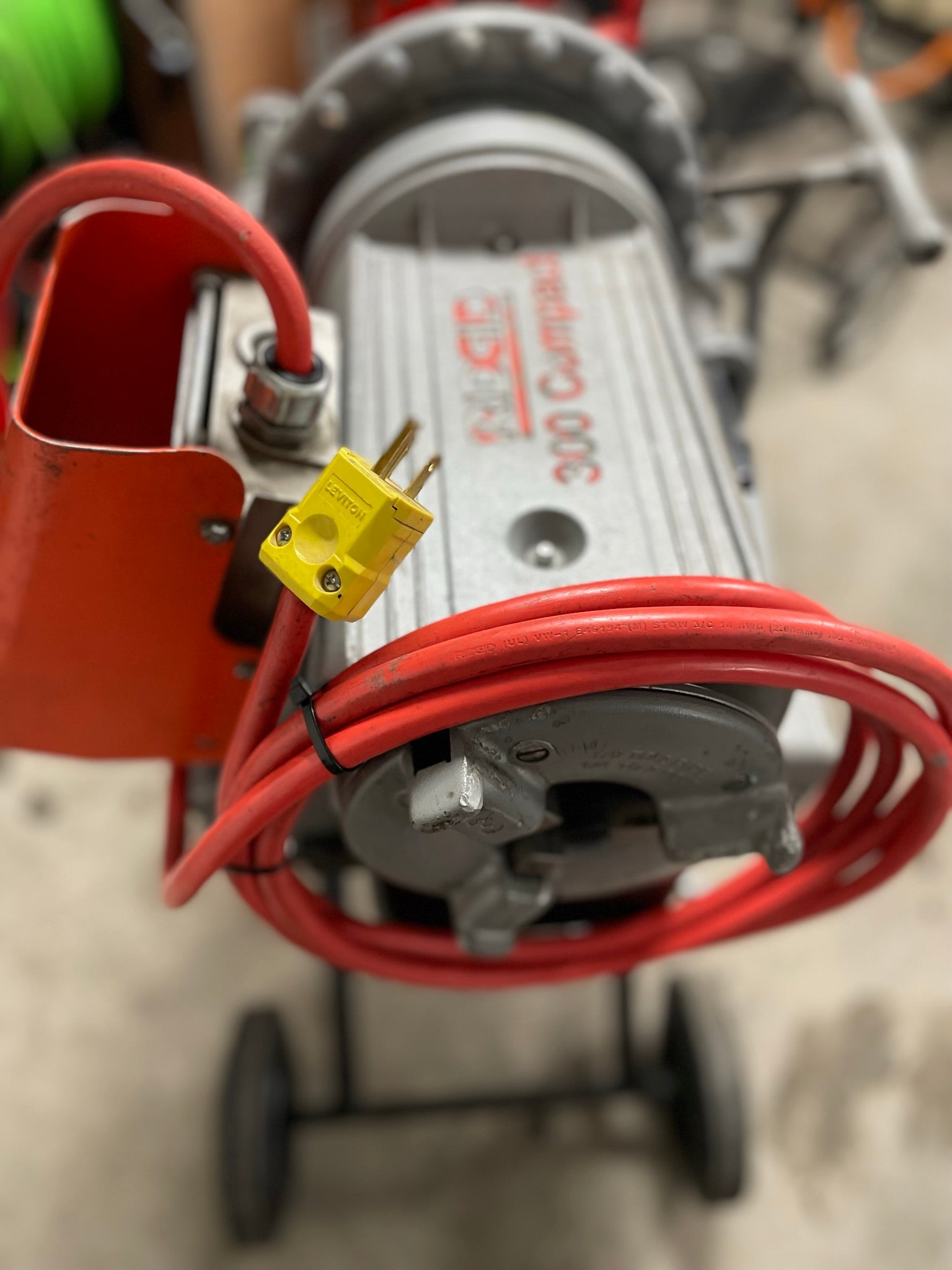 Lightly Used Ridgid 300 Compact 67182 Self Oiling Threading Machine ...