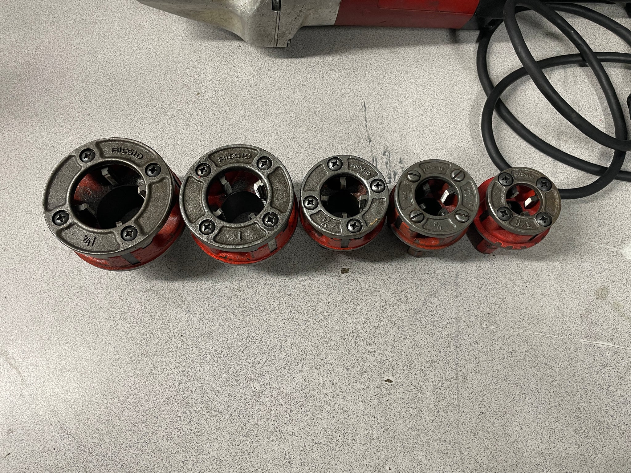 Threader Dyes Used RIDGID 600 Power Pipe Threader Set Dies 3/8