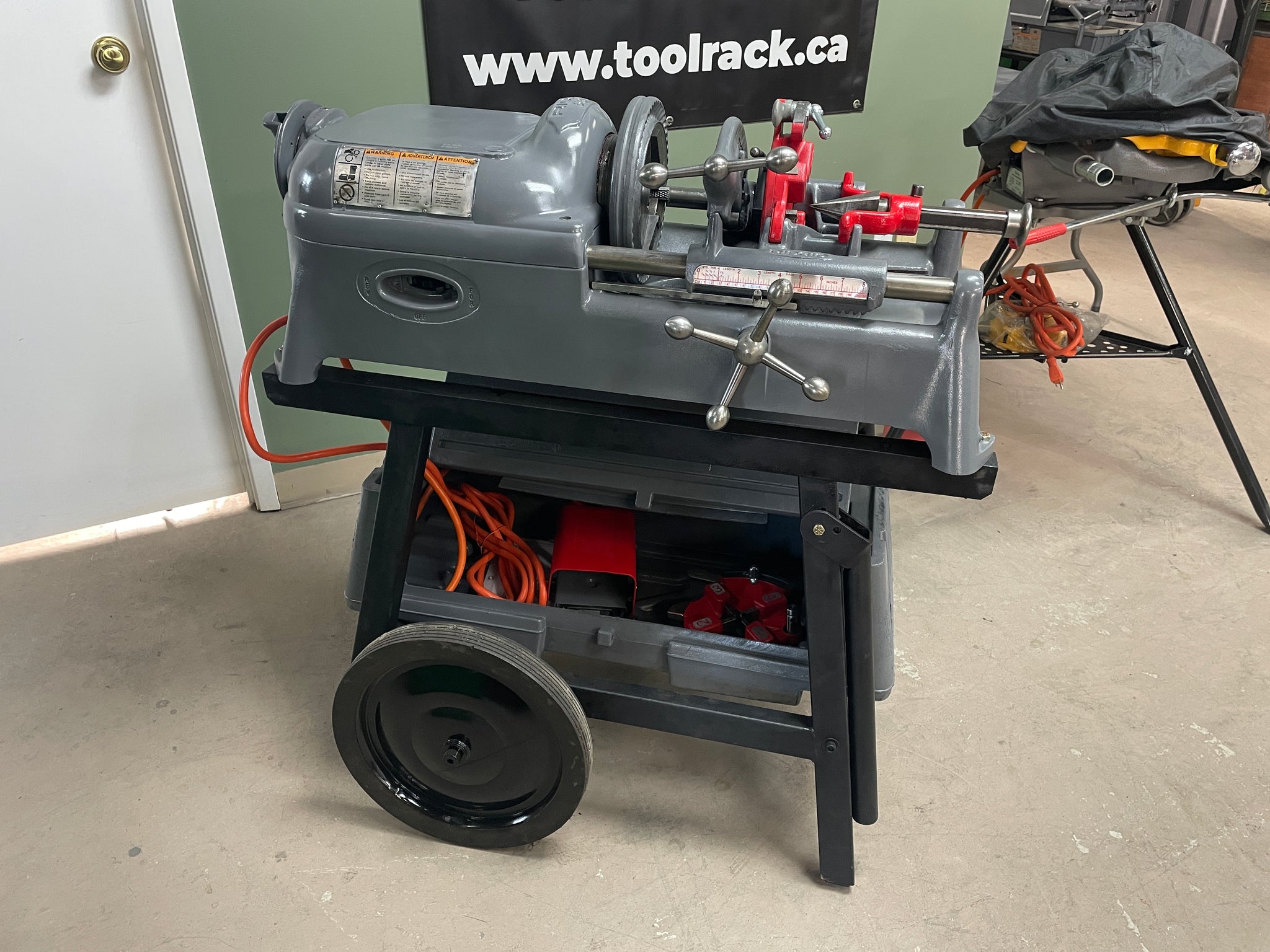 Refurbished Ridgid 535 Pipe Threading Machine – Benchmark Ltd.