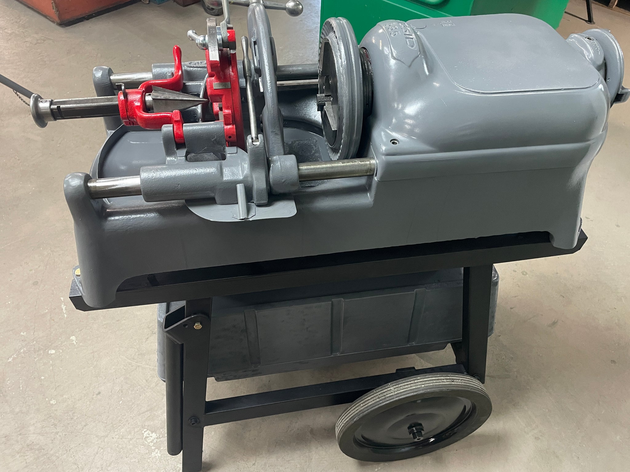 Refurbished Ridgid 535 Pipe Threading Machine – Benchmark Ltd.